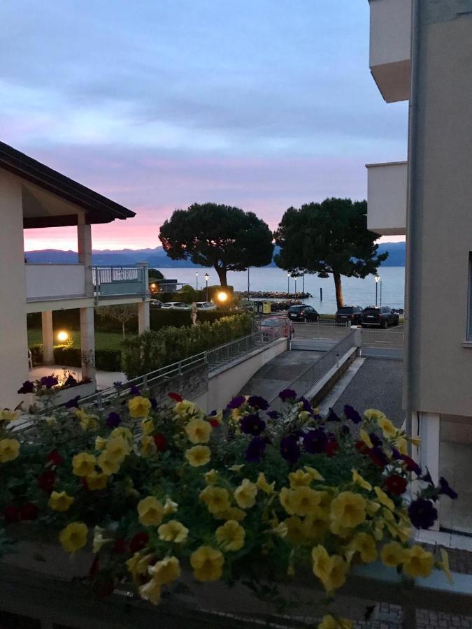 Casa Caterina Lake View Holidays Apartments Песк'єра-дель-Гарда Екстер'єр фото