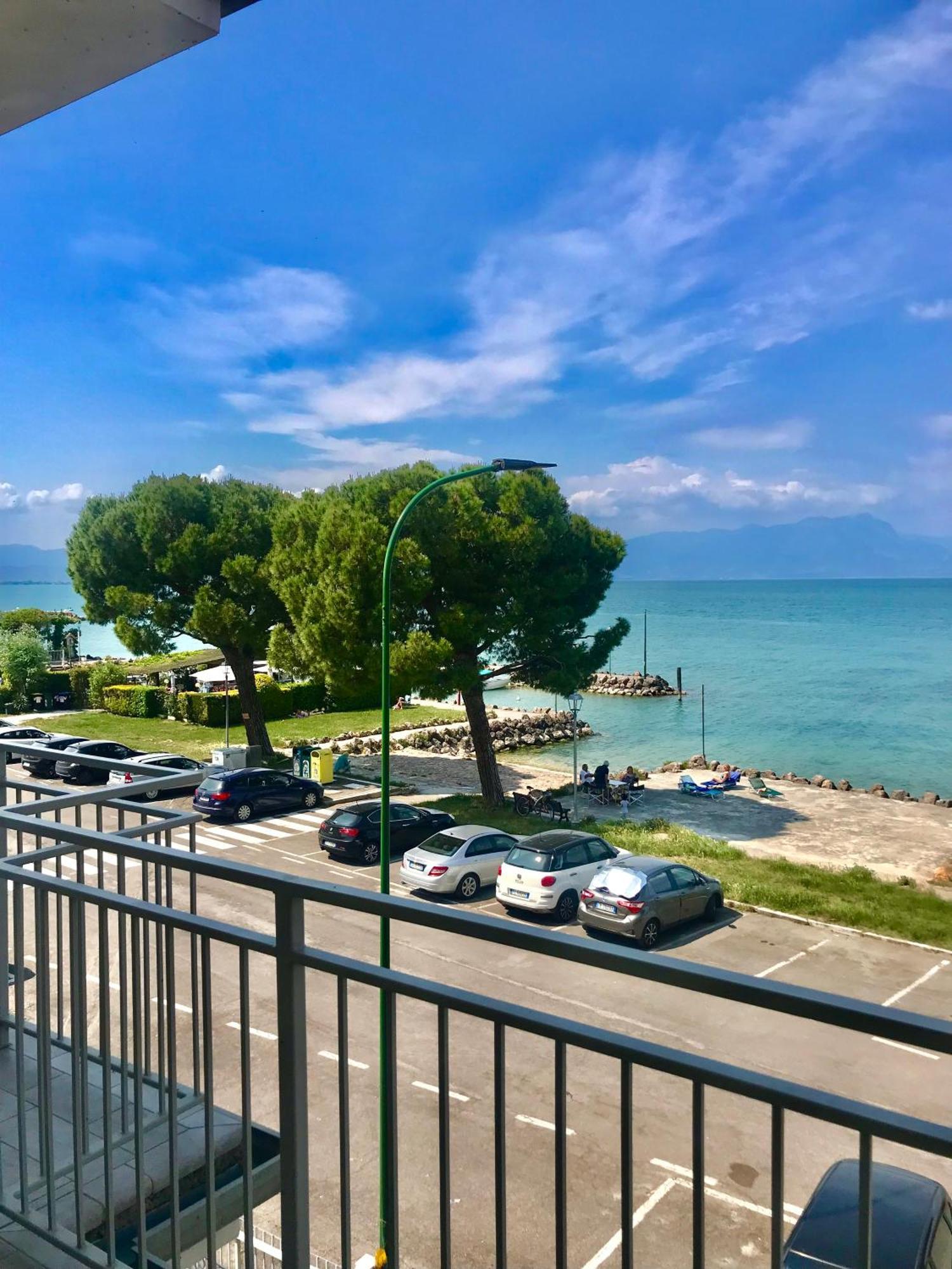 Casa Caterina Lake View Holidays Apartments Песк'єра-дель-Гарда Екстер'єр фото