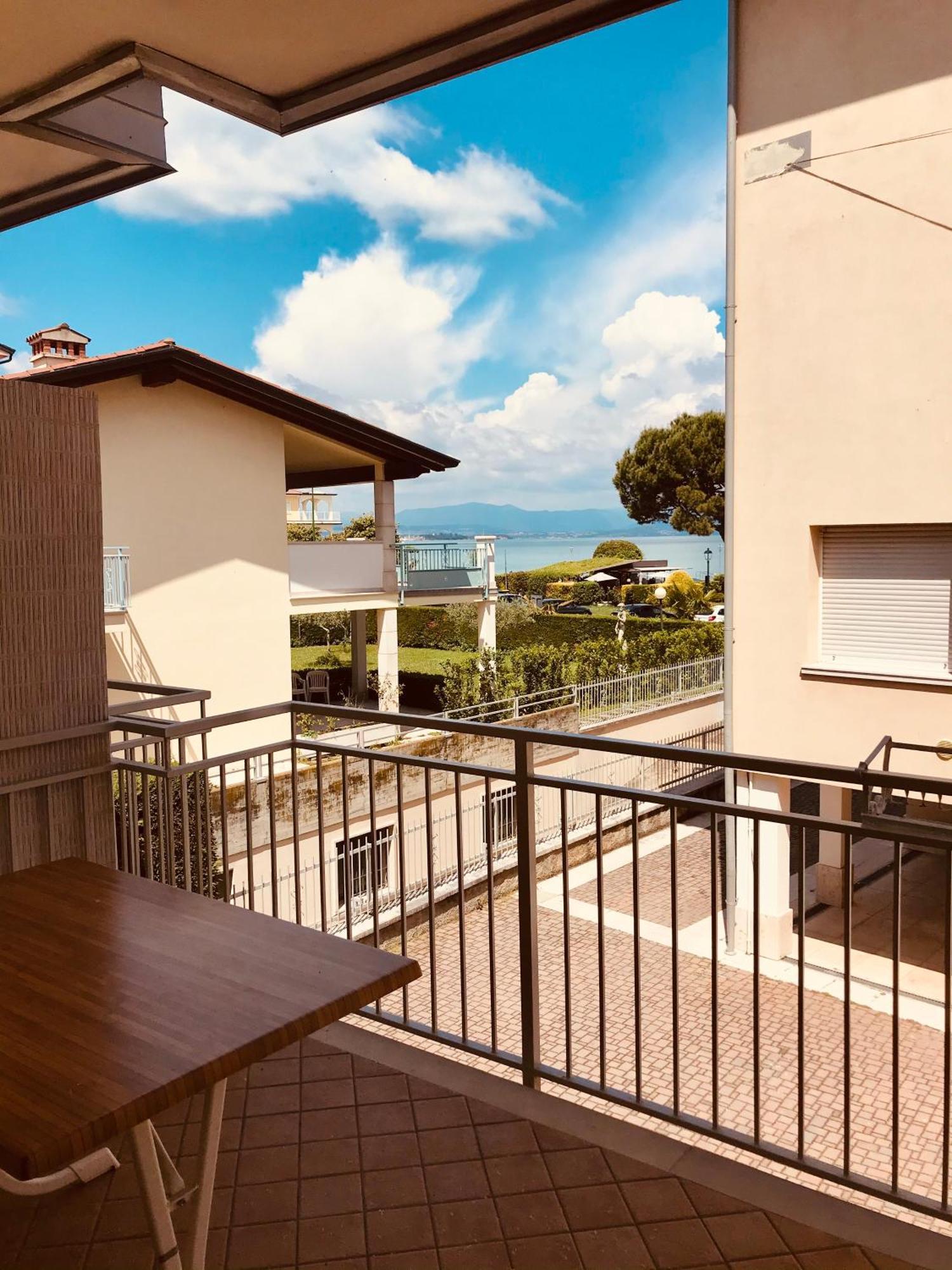 Casa Caterina Lake View Holidays Apartments Песк'єра-дель-Гарда Номер фото